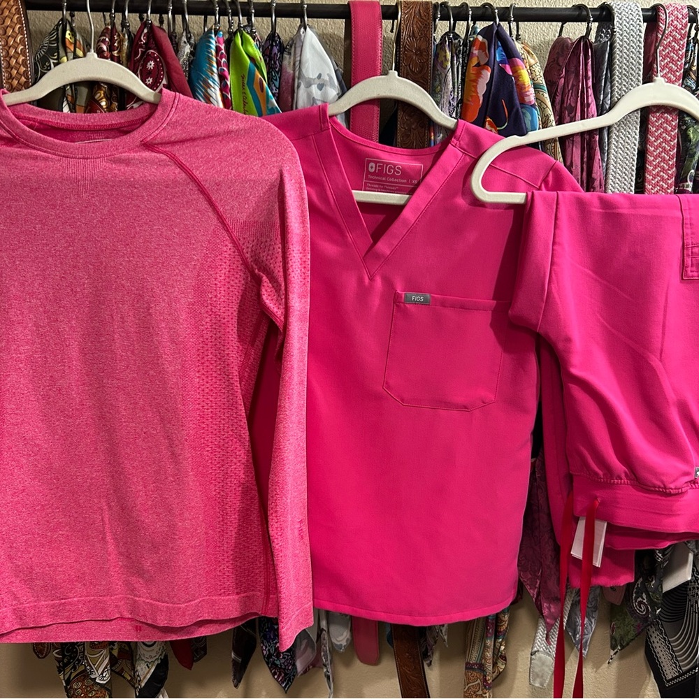 FIGS Shocking Pink Scrub Set